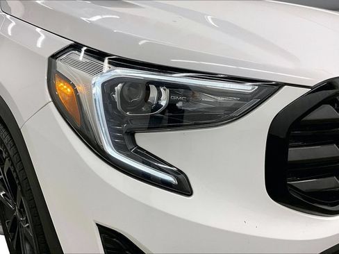 Used 2021 GMC Terrain SLE w/ Driver Convenience Package AWD/4WD image 31
