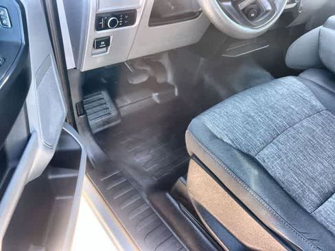 Used 2023 Ford F150 XL RWD image 3