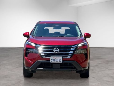 Used 2024 Nissan Rogue SV FWD image 9