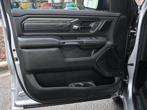 Used 2025 RAM 1500 Limited image 29
