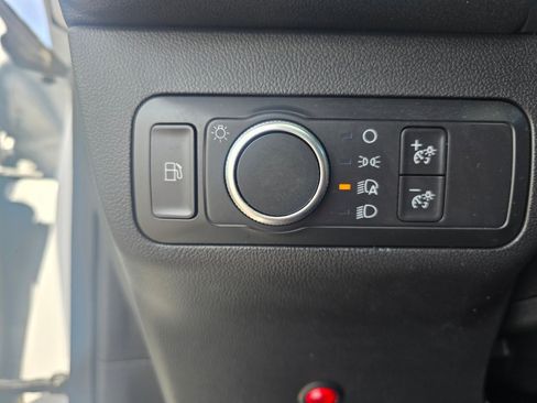 Used 2020 Ford Escape SE Sport image 18