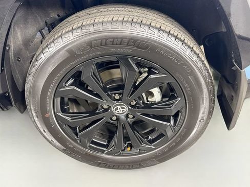 Certified 2025 Toyota RAV4 SE AWD/4WD image 31