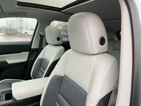 Certified 2024 Honda Prologue Touring image 18