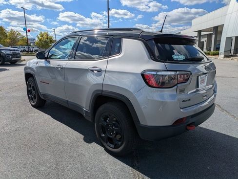 Used 2023 Jeep Compass Trailhawk image 6