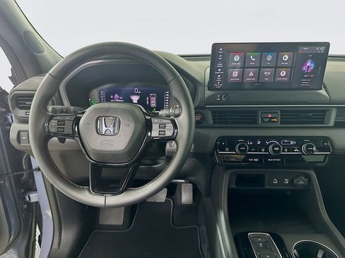 Used 2026 Honda Pilot Sport image 19