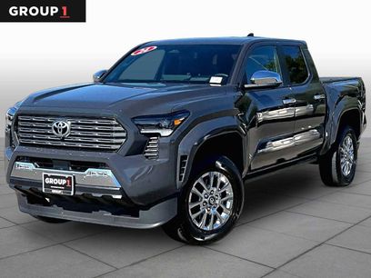 Used 2024 Toyota Tacoma Limited w/ Limited Package (LT)