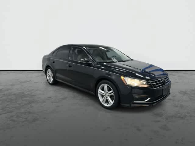 Used 2019 Volkswagen Passat 2.0T Wolfsburg w/ Wheels & Sunroof Package FWD image 5