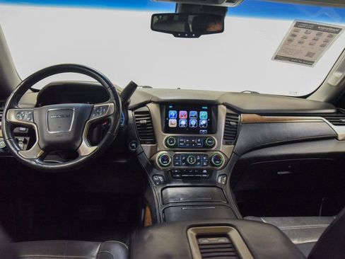 Used 2018 GMC Yukon XL Denali w/ Open Road Package image 33