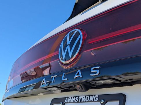 New 2026 Volkswagen Atlas Peak Edition AWD/4WD image 37