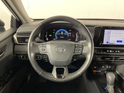 Used 2025 Toyota Camry LE w/ Convenience Package AWD/4WD image 12