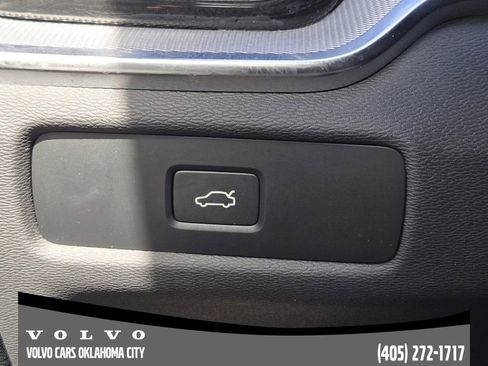 Certified 2024 Volvo S60 B5 Plus w/ Climate Package image 21