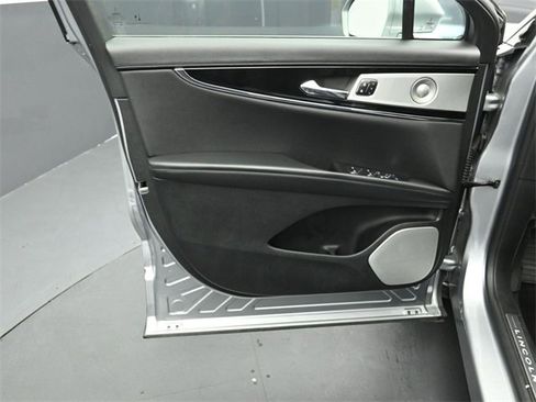 Certified 2023 Lincoln Nautilus Reserve w/ Equipment Group 202A image 20