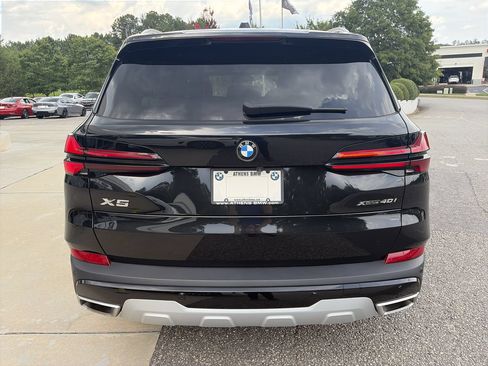 Used 2024 BMW X5 xDrive40i w/ Premium Package AWD/4WD image 12