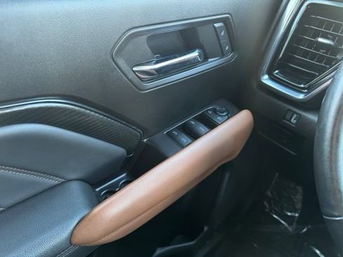 Certified 2024 GMC Canyon AT4 AWD/4WD image 35