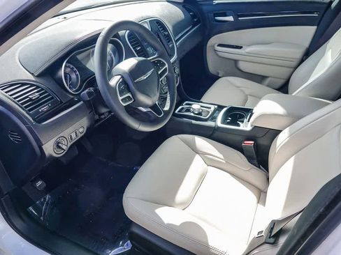 Certified 2023 Chrysler 300 Touring L image 16