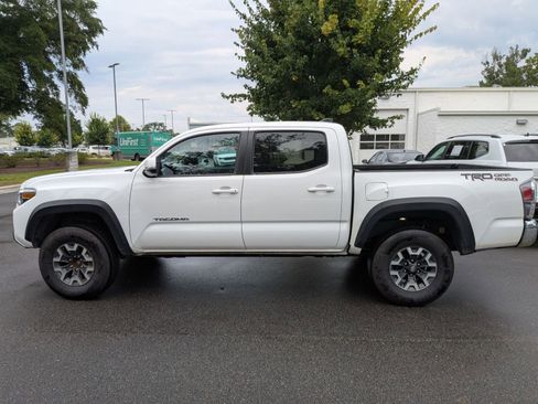 Used 2023 Toyota Tacoma TRD Off-Road image 6