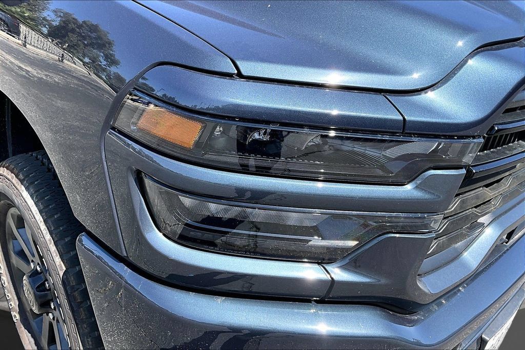 Certified 2026 RAM 2500 Big Horn AWD/4WD image 28