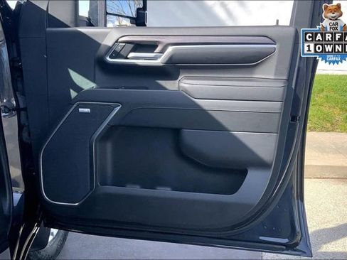 Used 2024 Chevrolet Silverado 2500 LTZ w/ LTZ Convenience Package image 23