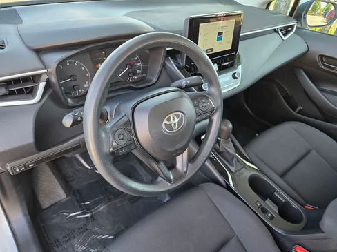 Used 2024 Toyota Corolla LE FWD image 10