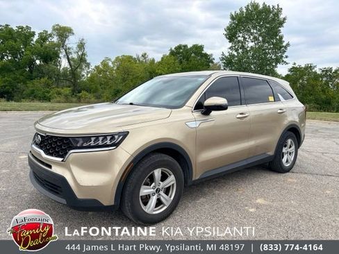 Used 2021 Kia Sorento LX FWD image 1