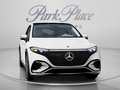 Certified 2023 Mercedes-Benz EQS 580 4MATIC SUV image 35