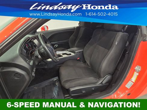 Used 2016 Dodge Challenger R/T RWD image 10