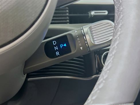 Used 2024 Hyundai Ioniq 5 SEL RWD image 25