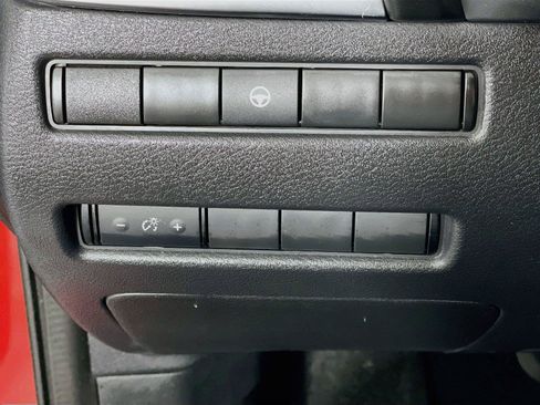 Used 2021 Nissan Rogue SV AWD/4WD image 13