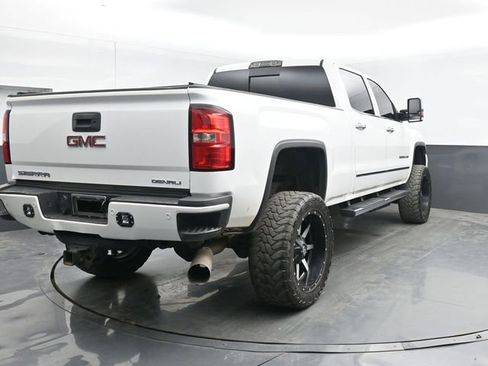 Used 2015 GMC Sierra 2500 Denali w/ Duramax Plus Package image 14