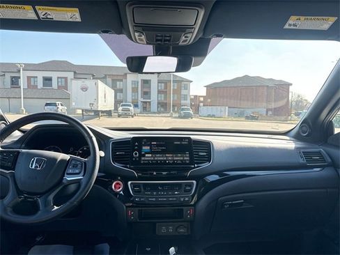 Used 2025 Honda Ridgeline Black Edition image 27