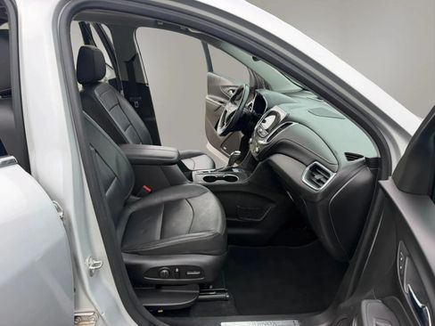 Used 2018 Chevrolet Equinox Premier FWD image 15