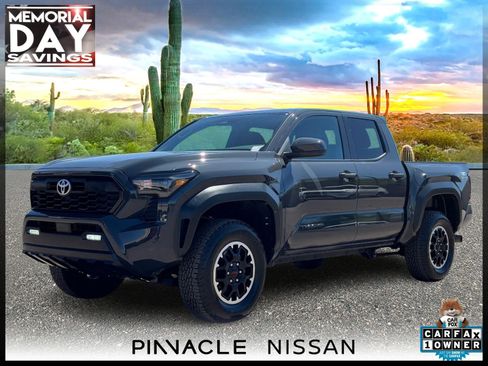 Used 2025 Toyota Tacoma TRD Off-Road AWD/4WD image 1