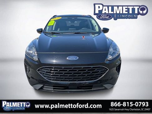 Used 2022 Ford Escape SE w/ SE Sport Appearance Package FWD image 8