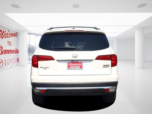 Used 2018 Honda Pilot Touring image 6