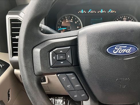 Used 2018 Ford F150 XLT AWD/4WD image 19