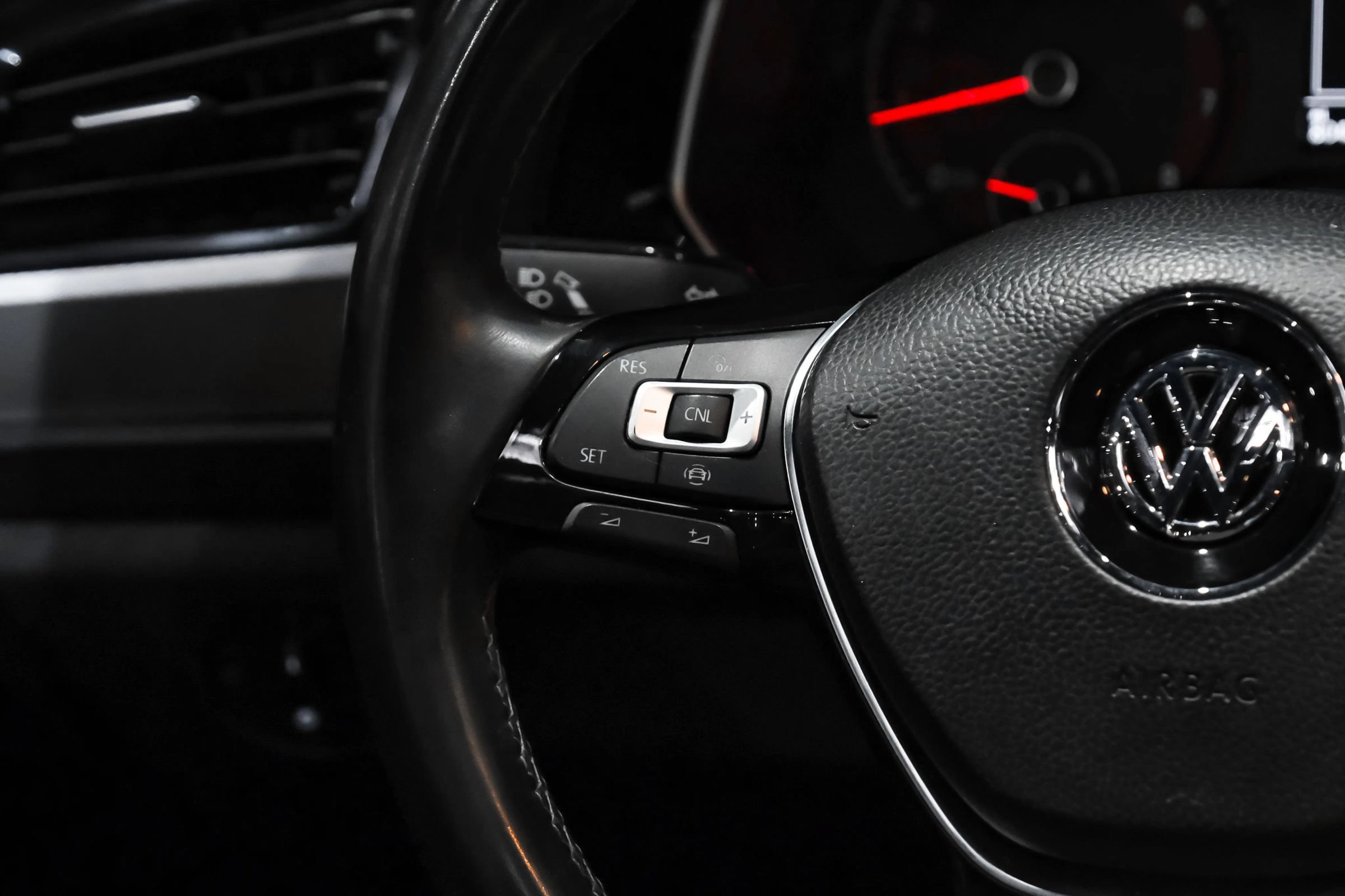 Used 2019 Volkswagen Jetta R-Line FWD image 18