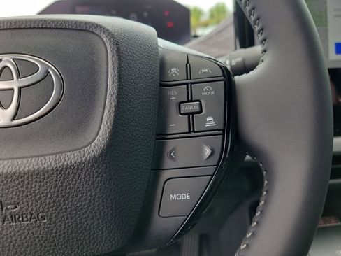 Used 2026 Toyota bZ FWD image 22