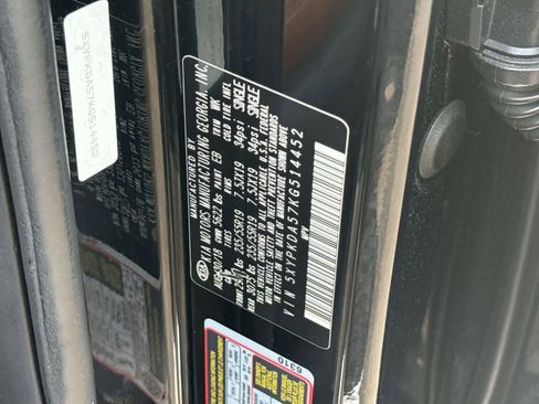 Used 2019 Kia Sorento SX image 33