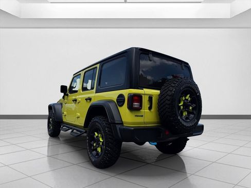 Used 2023 Jeep Wrangler Unlimited w/ 8.4" Radio Group AWD/4WD image 3