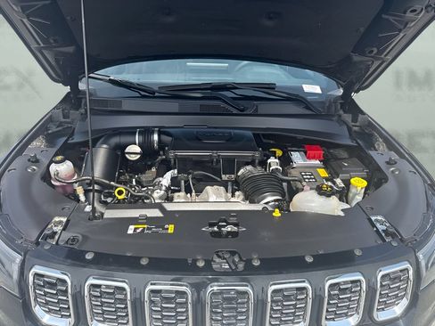 Used 2025 Jeep Compass Limited AWD/4WD image 21