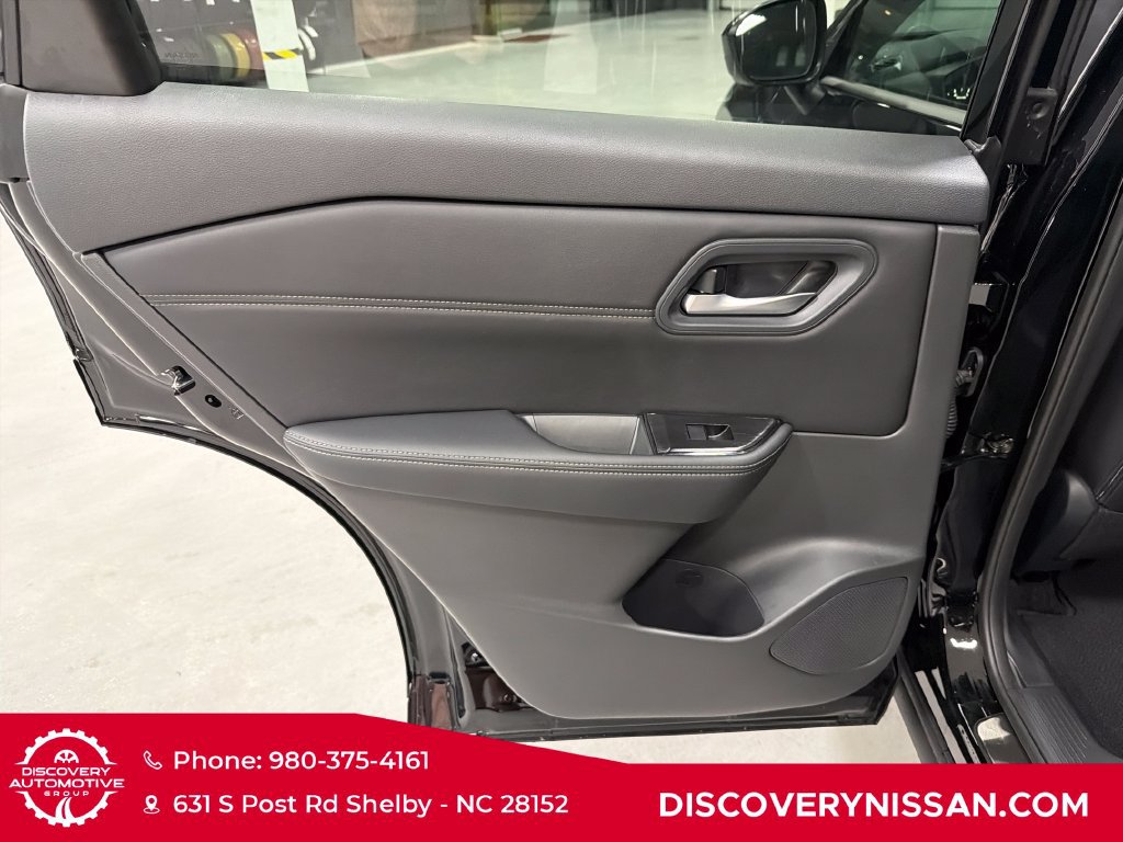 New 2026 Nissan Rogue Dark Armor AWD/4WD image 28