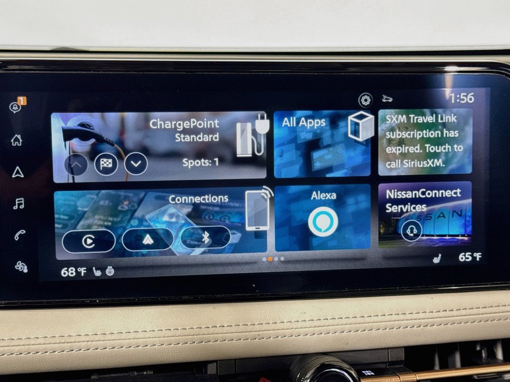 Used 2023 Nissan Ariya FWD image 37