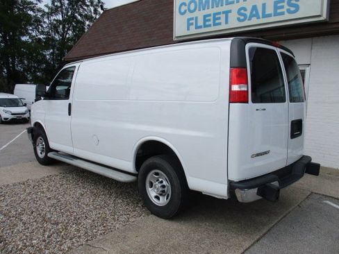 Used 2023 Chevrolet Express 2500 w/ Driver Convenience Package image 8