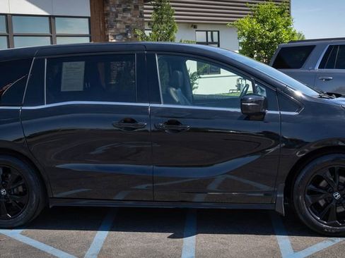 Used 2023 Honda Odyssey Sport image 10