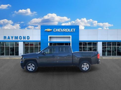 Used 2018 Chevrolet Silverado 1500 LT w/ All Star Edition AWD/4WD image 6