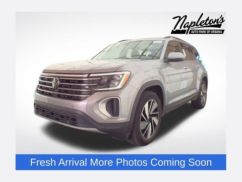 Used 2025 Volkswagen Atlas SE image 1