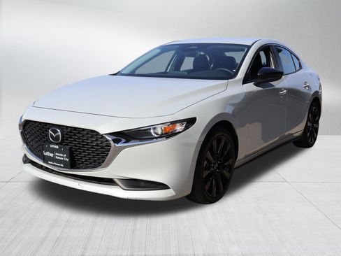 Used 2025 MAZDA MAZDA3 s FWD image 3
