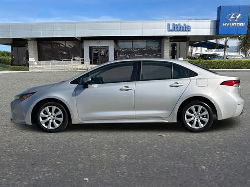 Used 2024 Toyota Corolla LE image 6