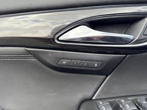 Used 2021 Buick Envision Essence w/ Sport Touring Package FWD image 25