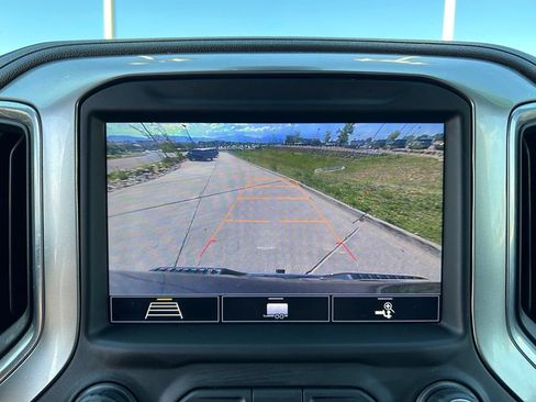 Used 2020 Chevrolet Silverado 1500 LTZ w/ LTZ Premium Package AWD/4WD image 16